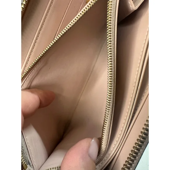 Women's Louis Vuitton Wallet Beige - Picture 9 of 9